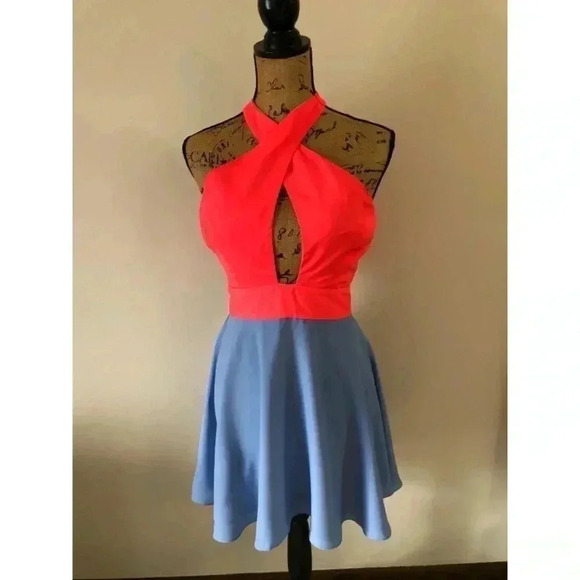 Naven Criss Cross Vixen Dress Cut Out Open Back - Picture 2 of 4